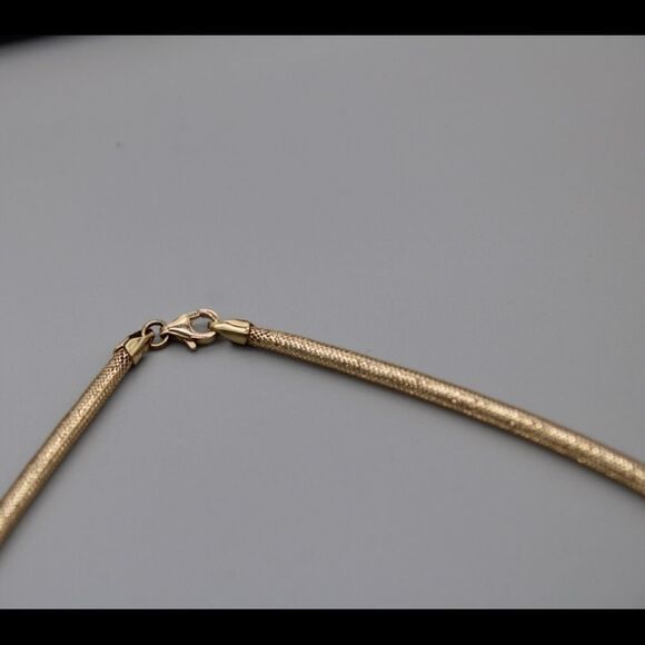 14k Gold Mesh Necklace and Ankh Cross - Picture 9 of 11